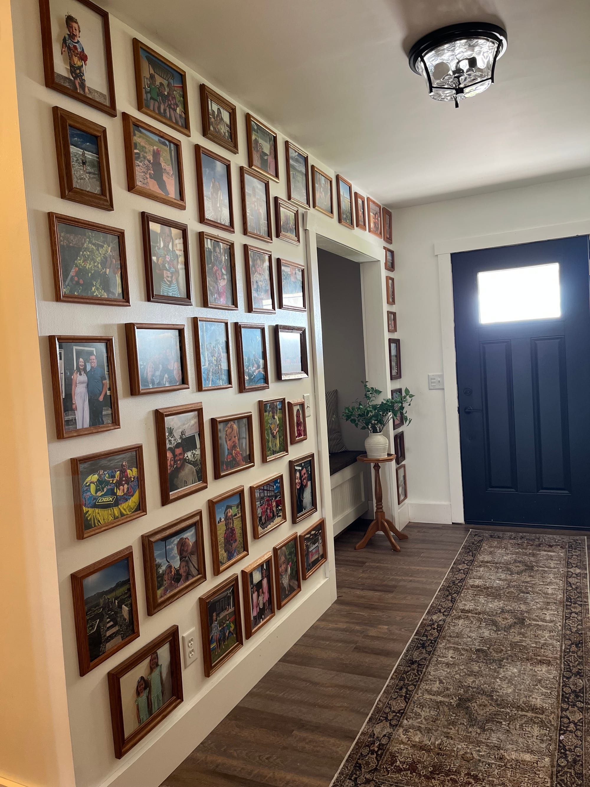 Why you should DIY a full gallery wall under 25$